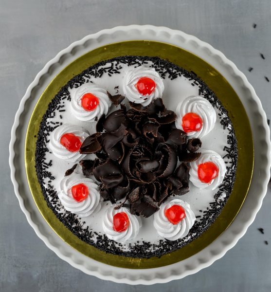 BLACK-FOREST-CAKE-min-1.jpg